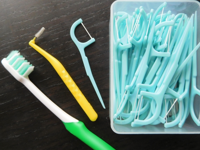 歯磨きの時の補助用具